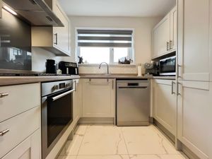 Photo 21- click for photo gallery